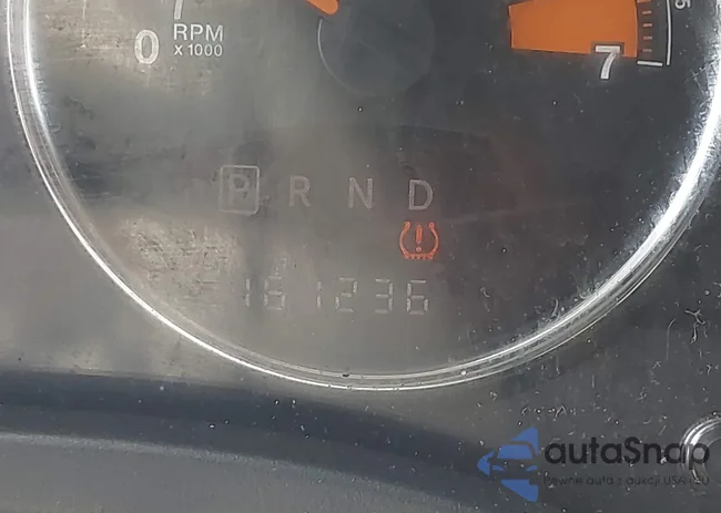 1C4NJCEB8ED650886: 42309436