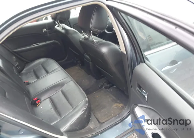 3FAHP0JA4CR289383: 42308929