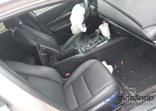 3MVDMBBM6RM618305: 42308942