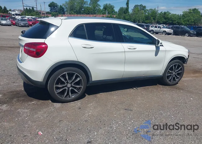 WDCTG4EBXFJ185262: 42309032