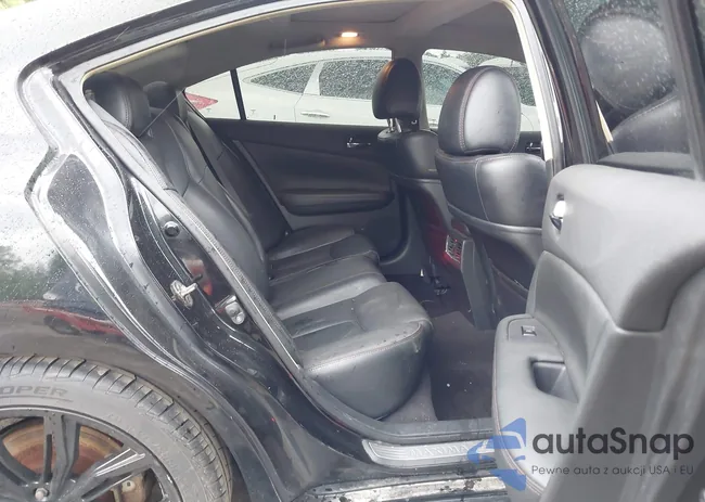 1N4AA5AP2AC818717: 42309136