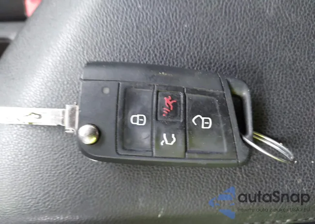 3VWCB7BU7LM028358: 42310528