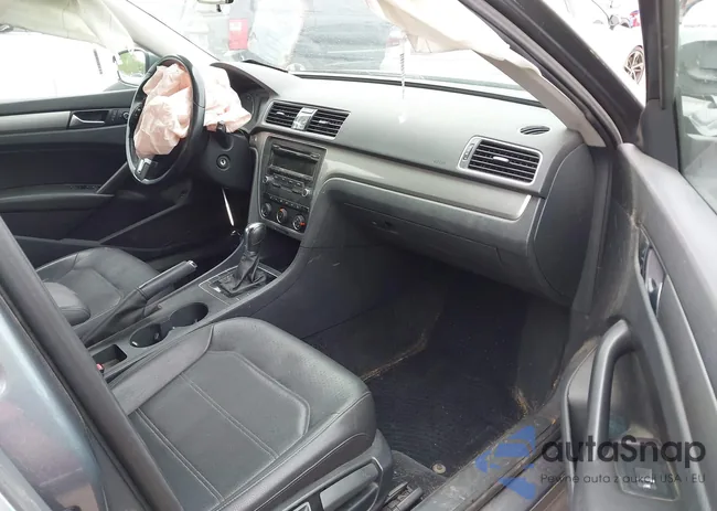 1VWAT7A37EC102282: 42310561