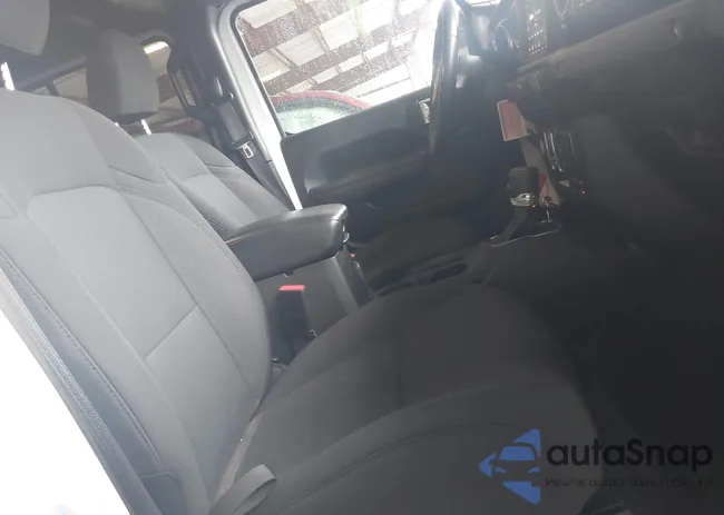 1C4HJXDN1NW223425: 42310679