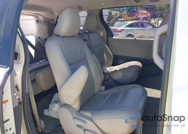 5TDYK3DC6FS652923: 42309984