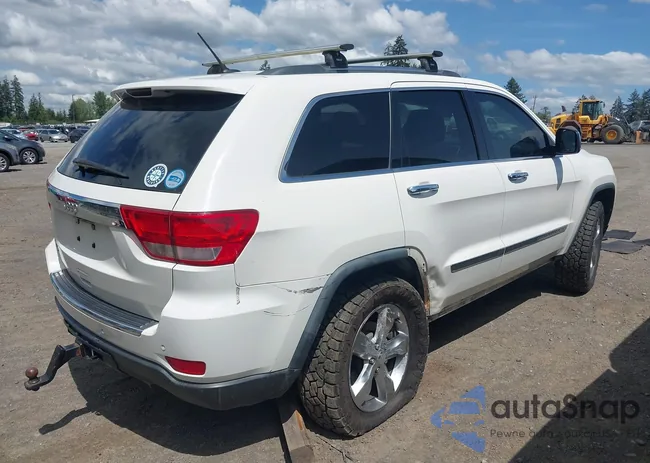 1J4RR5GT8BC551847: 42310086