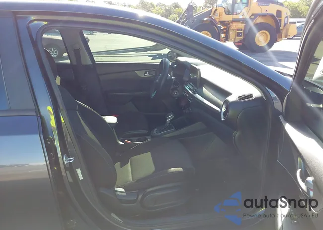 3KPF24AD2KE096124: 42311507