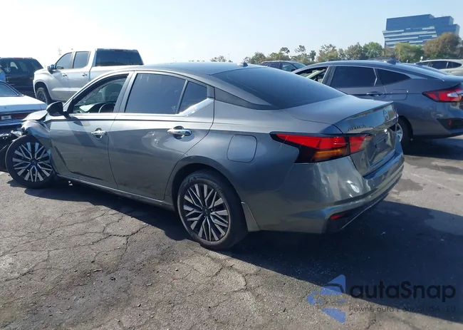 1N4BL4DV6RN379704: 42311047