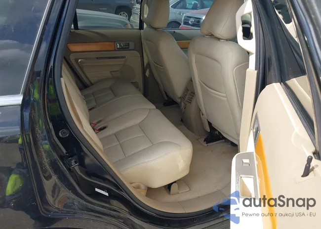 2LMDU68C67BJ18845: 42311056