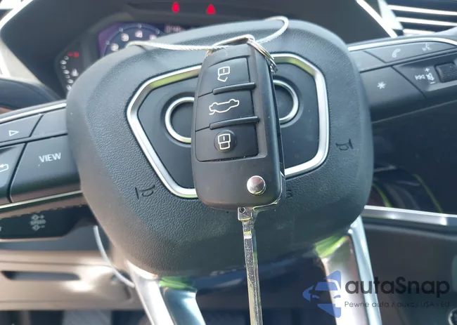 WA1DECF39N1041812: 42311082