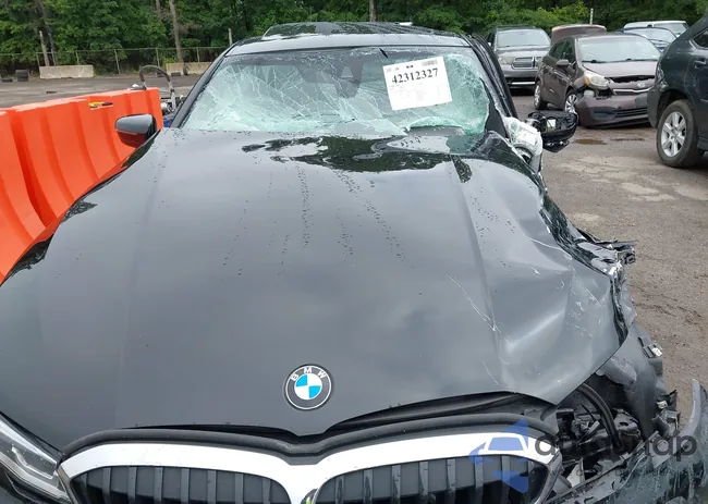 3MW5R7J03L8B37301: 42312327