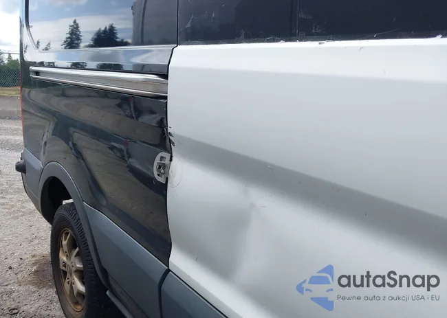 1FTYR2CM6FKA84552: 42312398