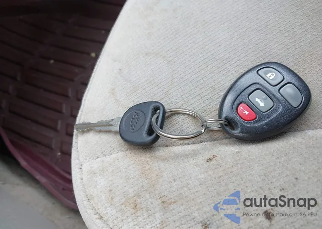 2G1WB58K779215469: 42311987