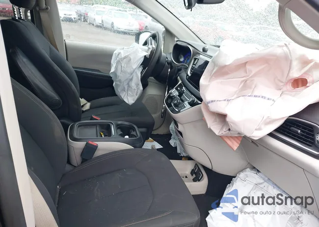 2C4RC1BG9HR753056: 42312108