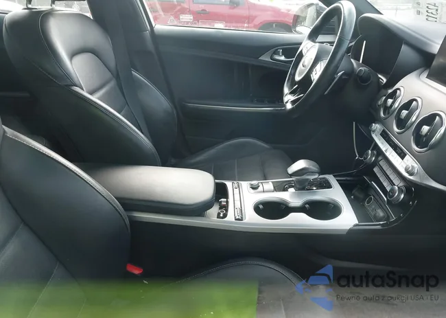 KNAE55LC9J6012671: 42312140