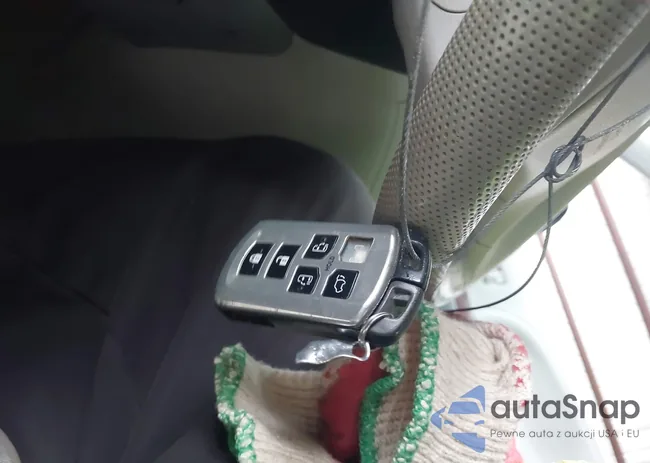 5TDYK3DC0ES493864: 42313298