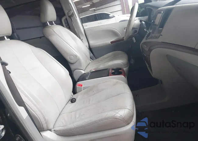 5TDYK3DC0ES493864: 42313298