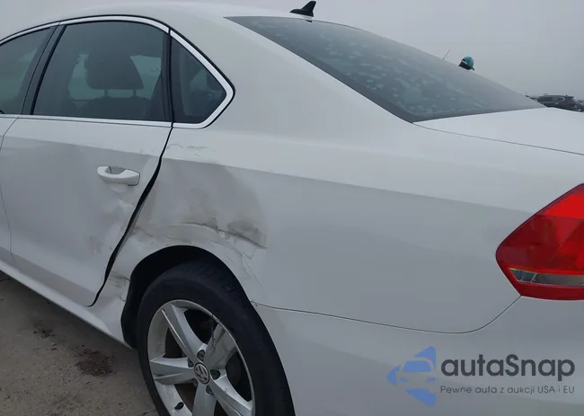 1VWAT7A33FC093663: 42313345