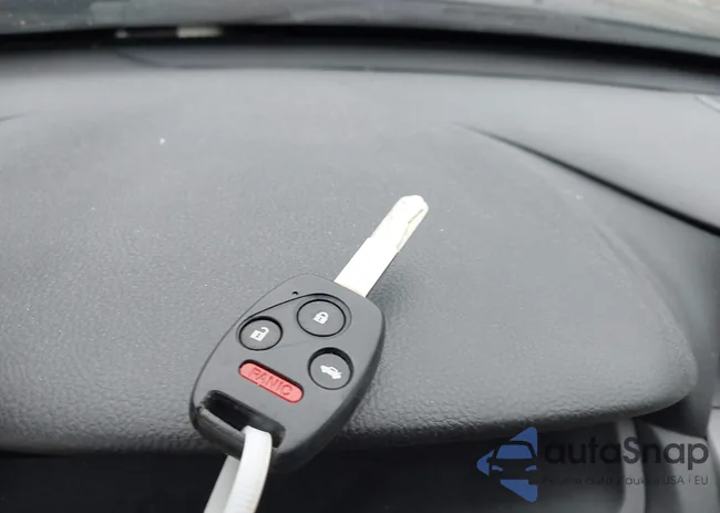 1HGCP2F67CA137114: 42313409