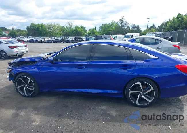 1HGCV2F30KA008643: 42313568