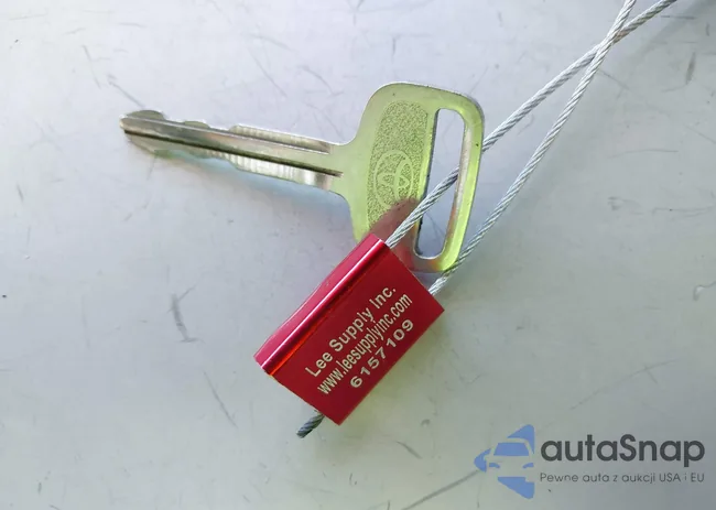 4T1BF28B03U307816: 42313586