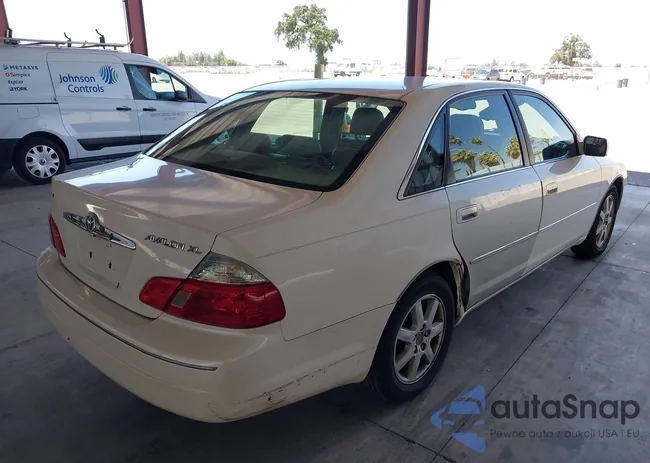 4T1BF28B03U307816: 42313586