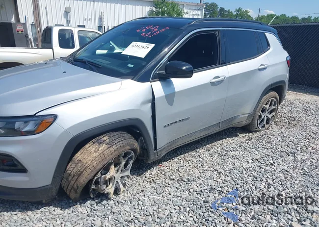 3C4NJDCN0RT125579: 42313629