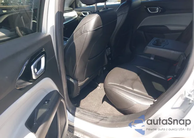 3C4NJDCN0RT125579: 42313629