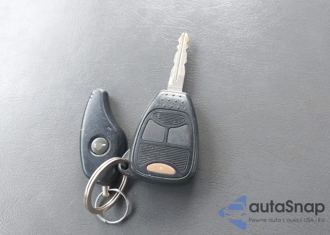 1D7HU18237S106675: 42313744