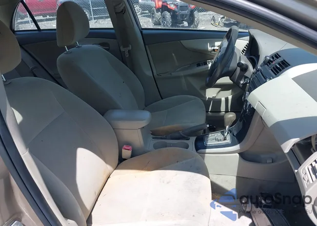 2T1BU4EE6AC404887: 42313759