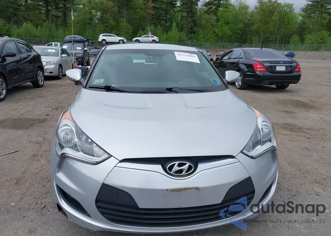 KMHTC6AD2GU277109: 42312969