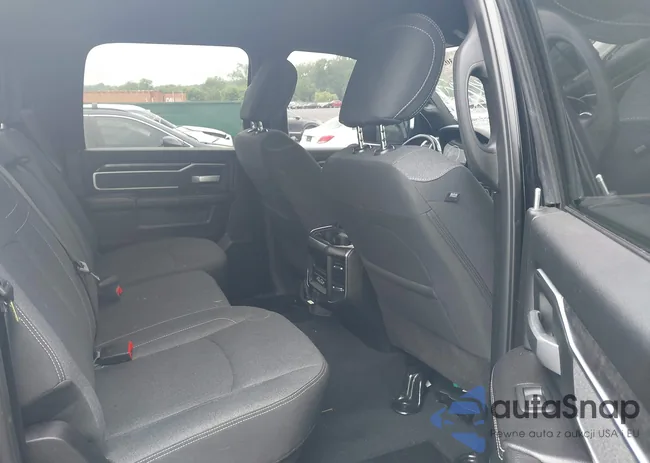 3C6UR5DL9KG534502: 42313035