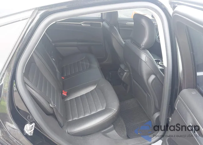 3FA6P0HD3GR281045: 42313176