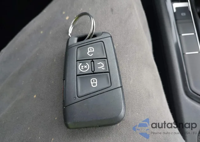 3VV3B7AX3PM131427: 42314267