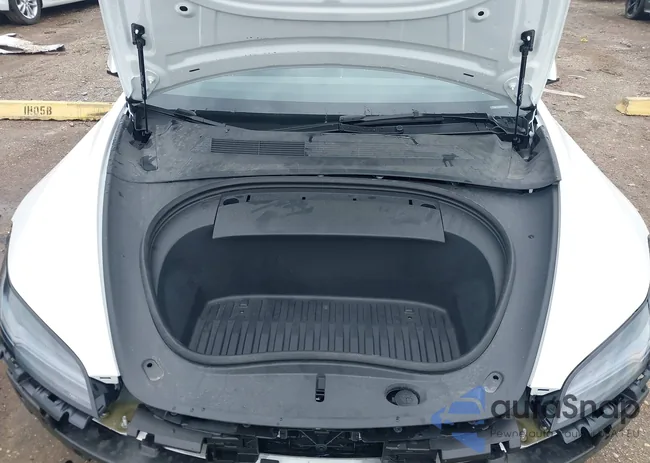 5YJ3E1EBXRF770011: 42314410