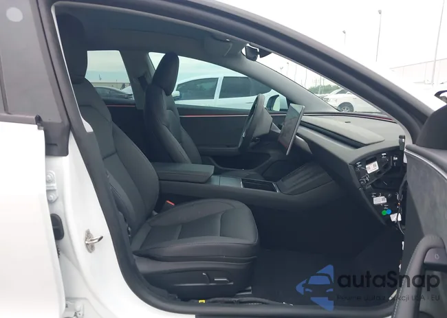 5YJ3E1EBXRF770011: 42314410