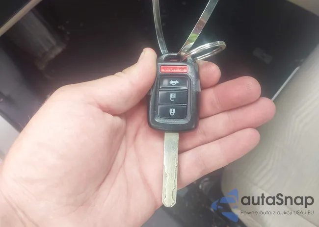 1HGCR2F30EA048083: 42313834