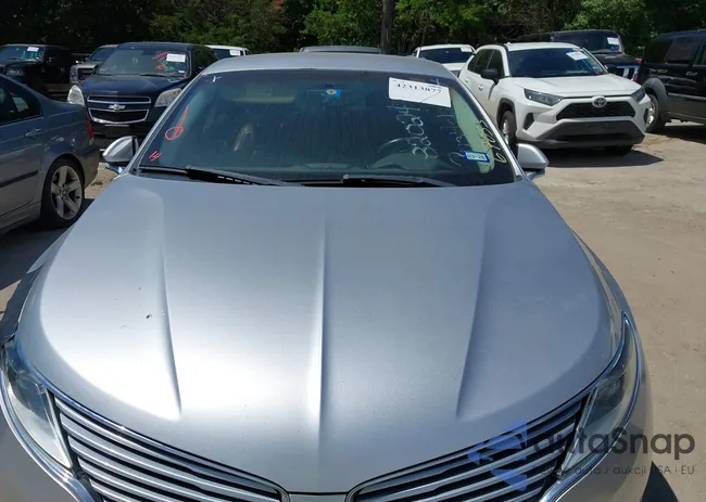 3LN6L2LU5DR820247: 42313877