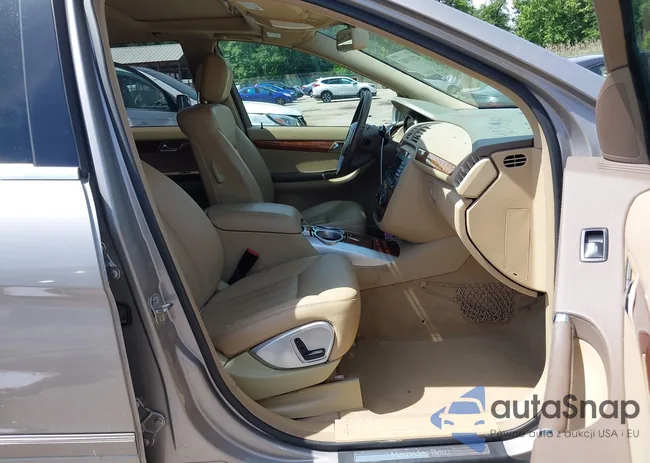 4JGCB65E78A076881: 42313883