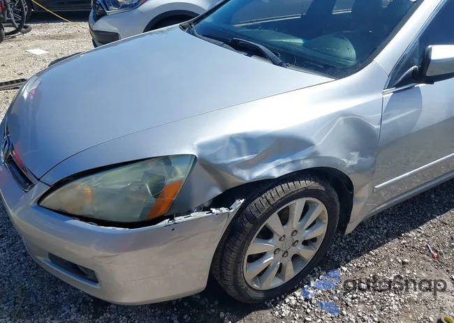 1HGCM66846A021570: 42313891