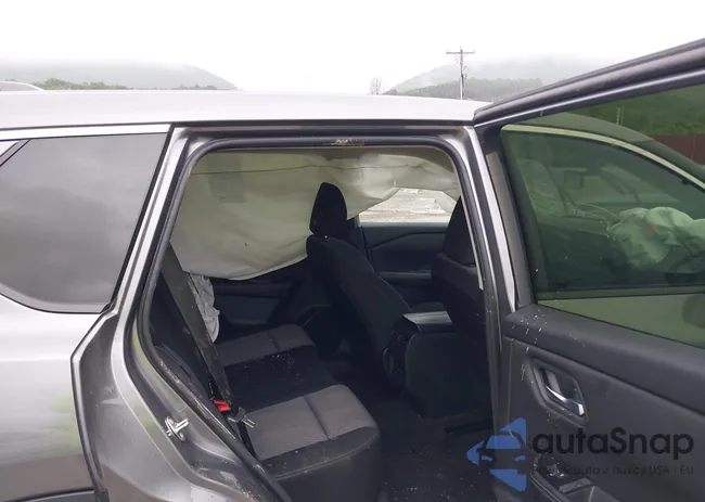 JN8BT3BB3RW421757: 42313896