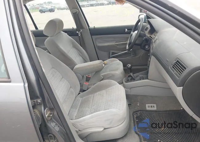 3VWSK69M74M005594: 42315487