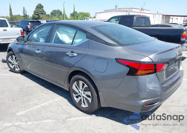 1N4BL4BV0RN395657: 42315652