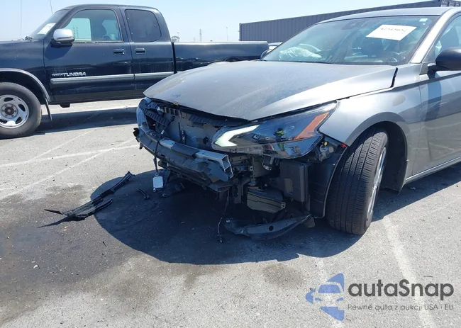 1N4BL4BV0RN395657: 42315652