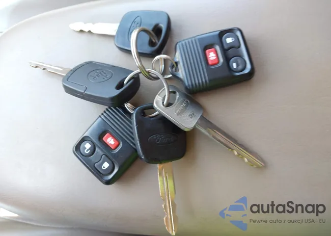 1FMCU04174KA97935: 42314791