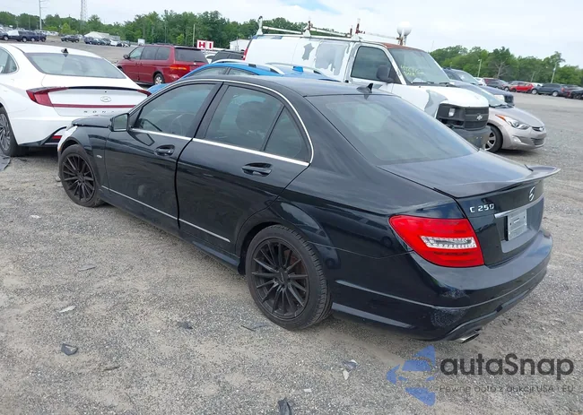 WDDGF4HB6CA605476: 42315175