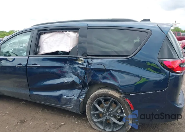 2C4RC3BG8RR185945: 42315820