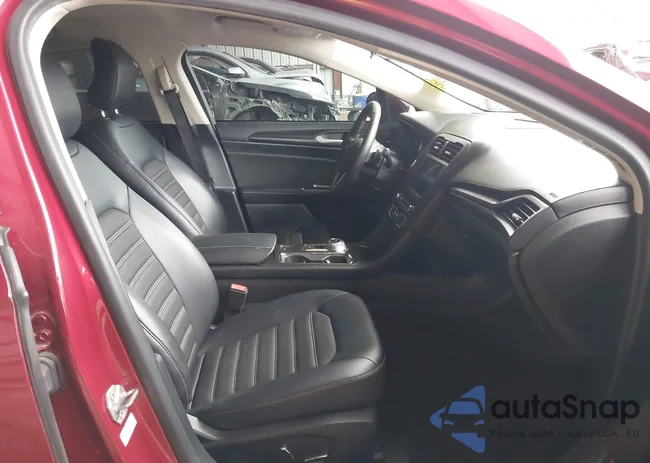 3FA6P0HD9JR126426: 42316157