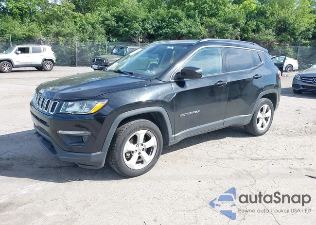 3C4NJDBB9JT147463: 42316179