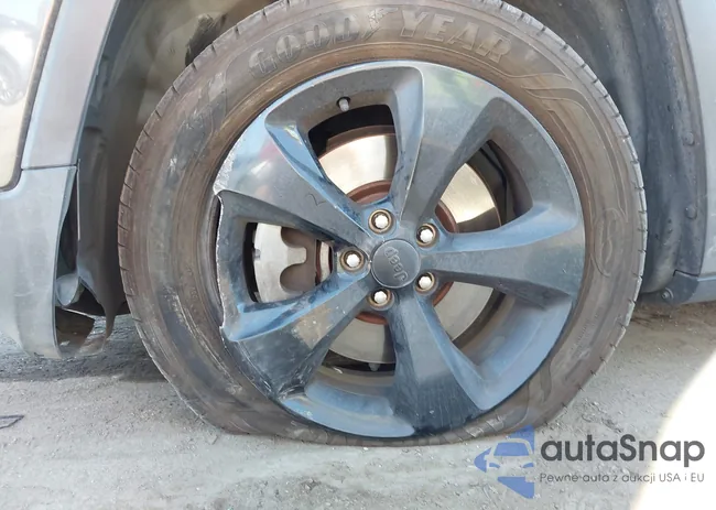 1C4PJLCX2JD527909: 42317476